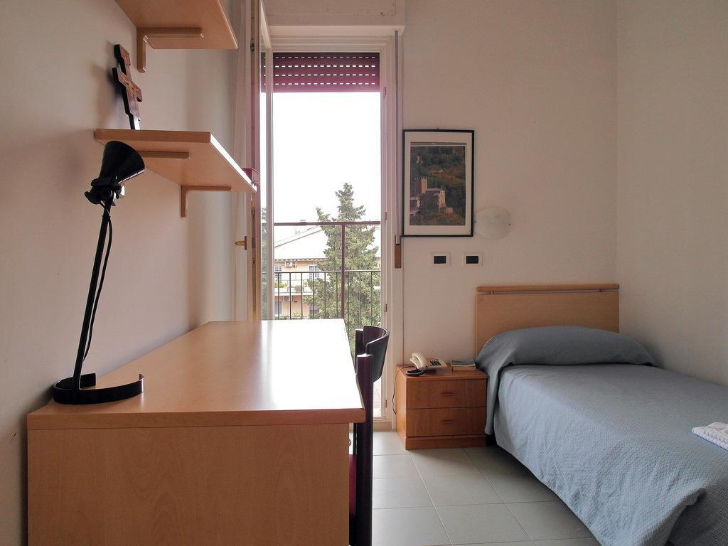 Casa Per Ferie Opera Don Calabria 3* Rom